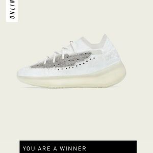 YEEZY BOOST 380 CALCITE GLOW SIZE 6.5 MENS NEW